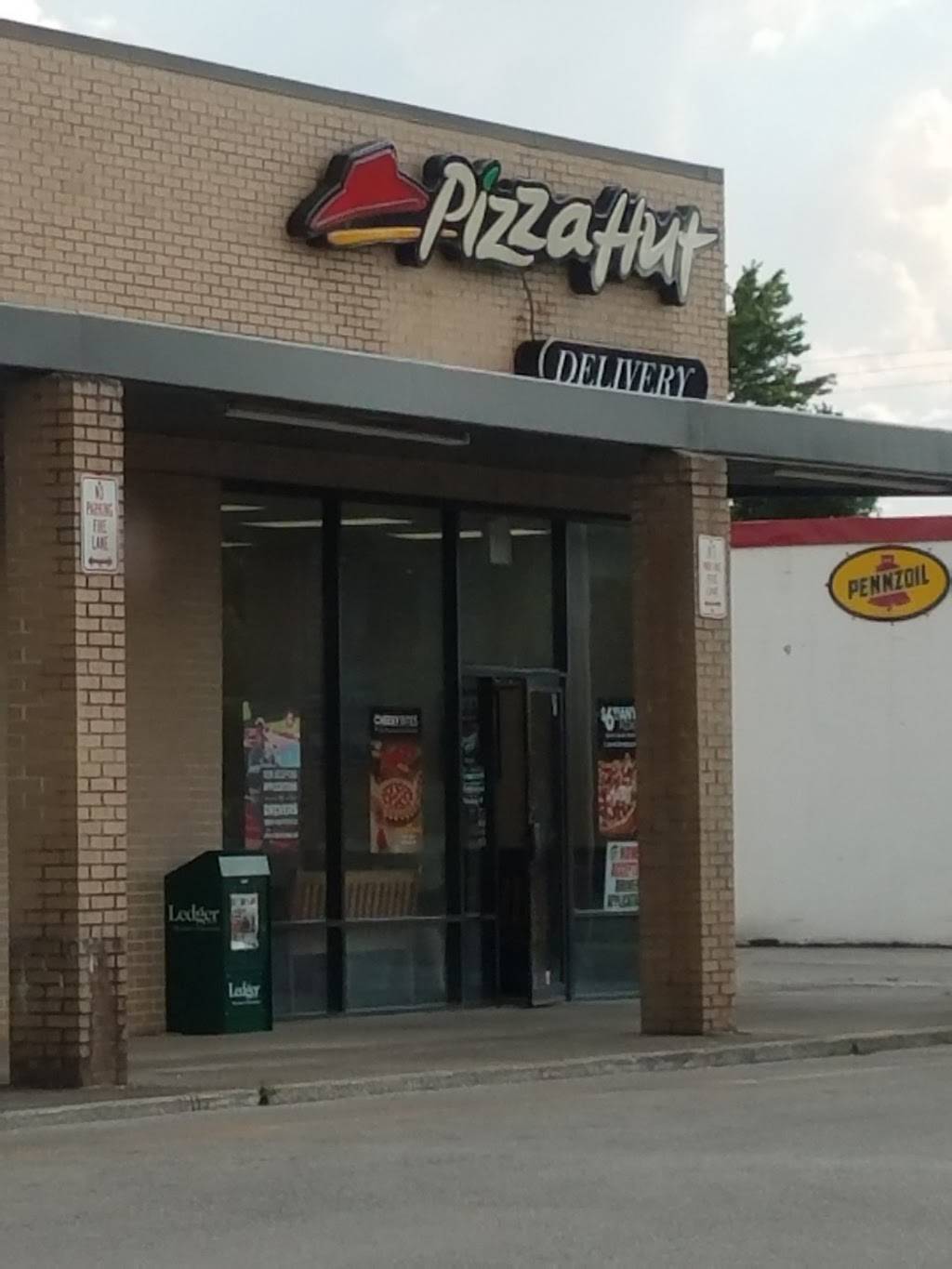 Pizza Hut | meal takeaway | 4629 US-411 Ste 12, Madisonville, TN 37354, USA | 4234429100 OR +1 423-442-9100