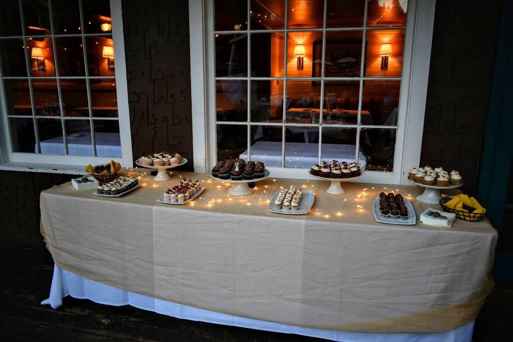 River Ranch Lodge & Restaurant | restaurant | 2285 River Rd, Alpine Meadows, CA 96146, USA | 5305834264 OR +1 530-583-4264