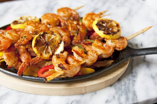 Serranos Cocina | restaurant | 2200 Freeway Blvd 1st Floor, Brooklyn Center, MN 55430, USA | 7634451013 OR +1 763-445-1013