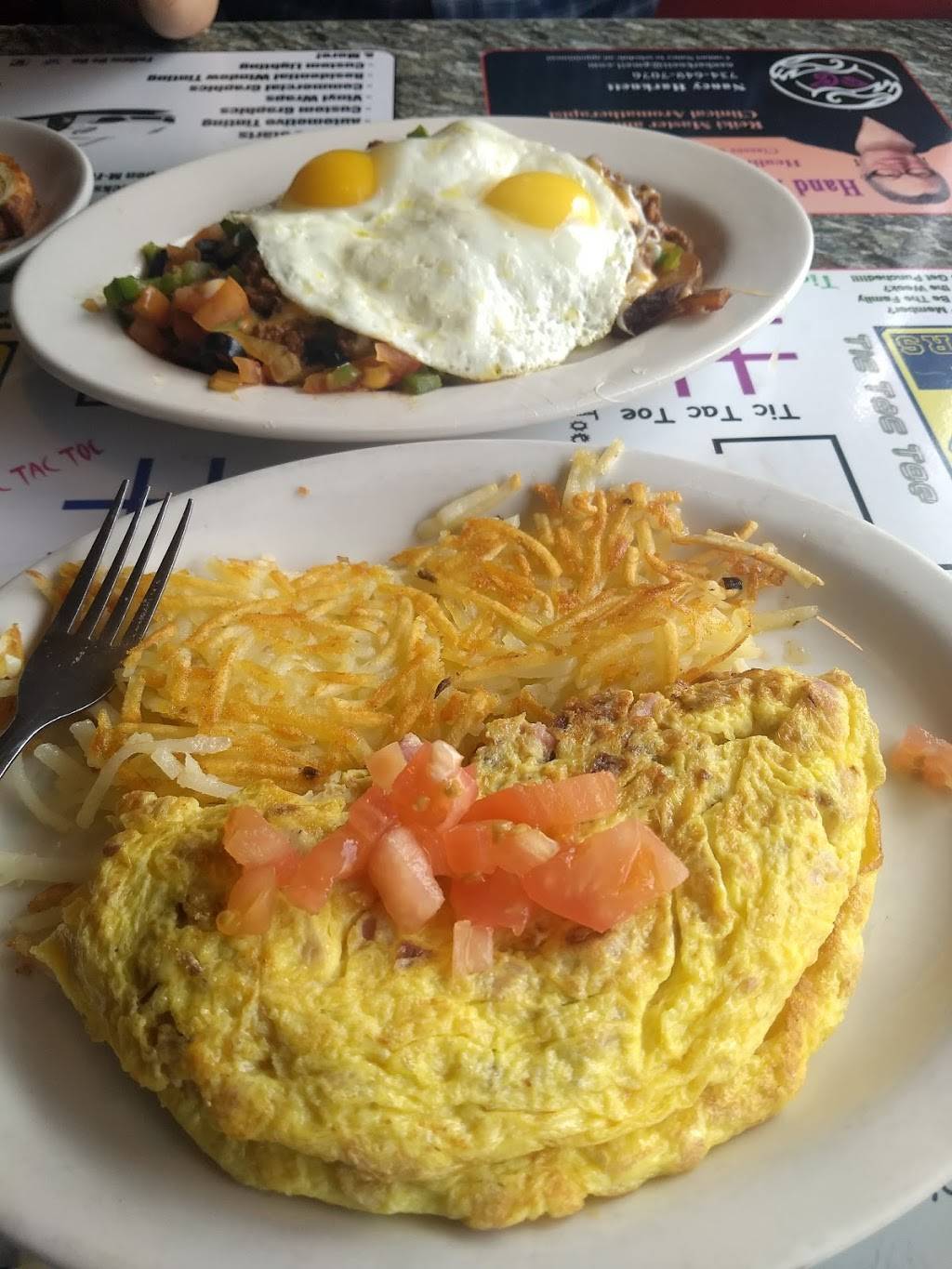 Holidays Restaurant | restaurant | 2080 W Stadium Blvd, Ann Arbor, MI 48103, USA | 7346681292 OR +1 734-668-1292