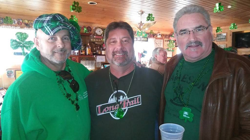 Maples | restaurant | 10 Ryerson Ave, Manorville, NY 11949, USA | 6317279884 OR +1 631-727-9884