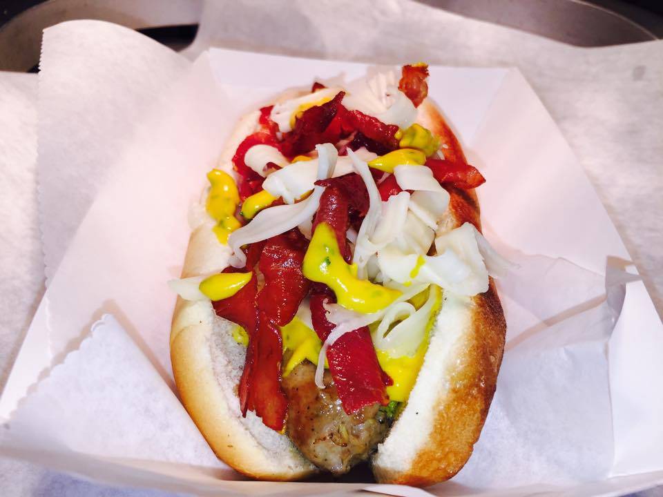 Hot"G"Dog | restaurant | 5009 N Clark St, Chicago, IL 60640, USA | 7732093360 OR +1 773-209-3360