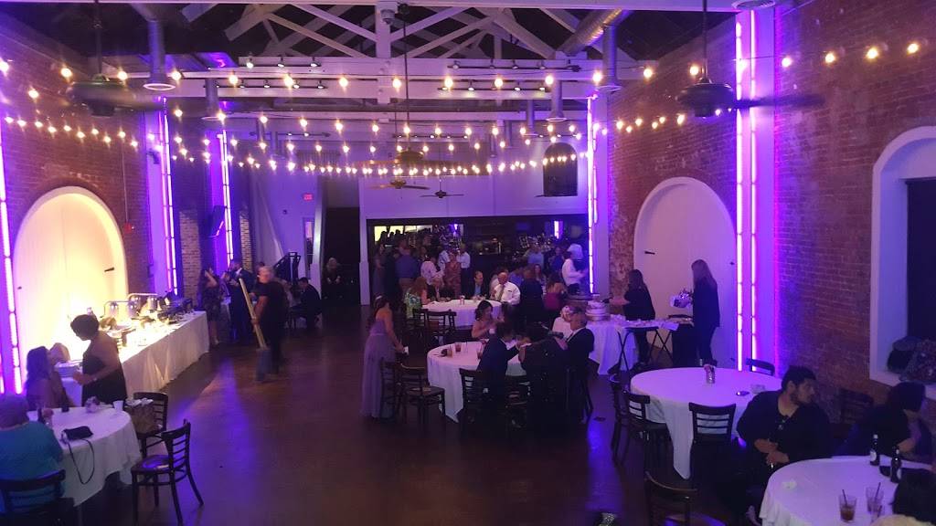 Foundry on the Bayou | restaurant | 715 W 1st St, Thibodaux, LA 70301, USA | 9853874070 OR +1 985-387-4070