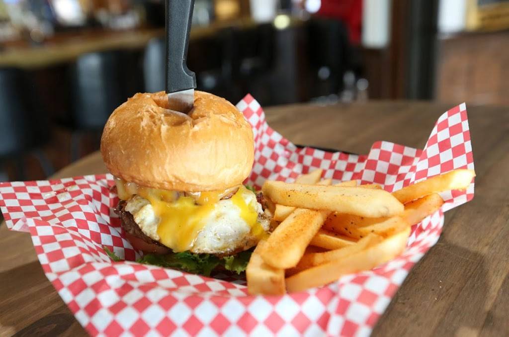 Roxbury Bar & Grill | restaurant | 8901 County Hwy Y, Sauk City, WI 53583, USA | 6086438434 OR +1 608-643-8434