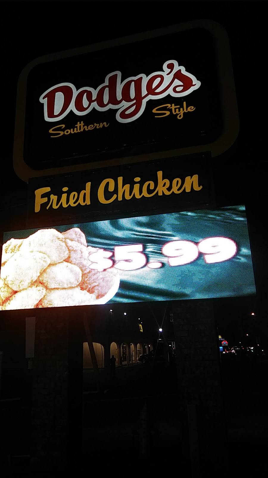 Dodges - Memphis, Elvis Presley | restaurant | 3923 Elvis Presley Blvd, Memphis, TN 38116, USA | 9013965557 OR +1 901-396-5557