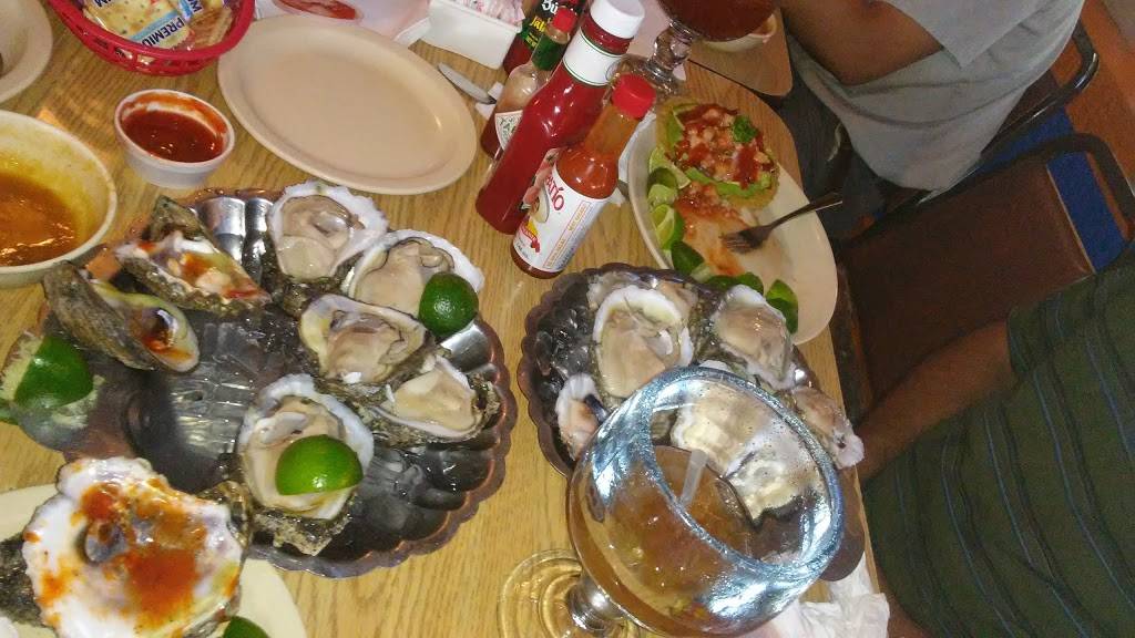 La Jaivita Bar & Grill | restaurant | 9508 Overlake Dr, Dallas, TX 75220, USA | 2143523444 OR +1 214-352-3444