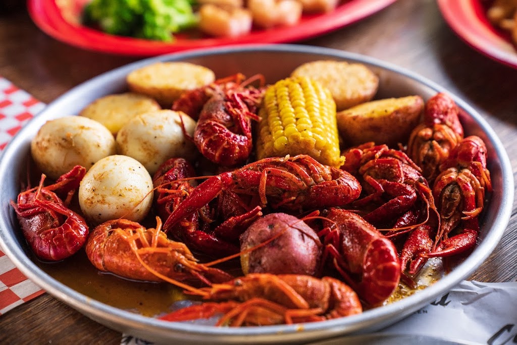 Cod Tail Of Columbus | restaurant | 3846 St Marys Rd Suite #12, Columbus, GA 31906, USA | 7066108245 OR +1 706-610-8245