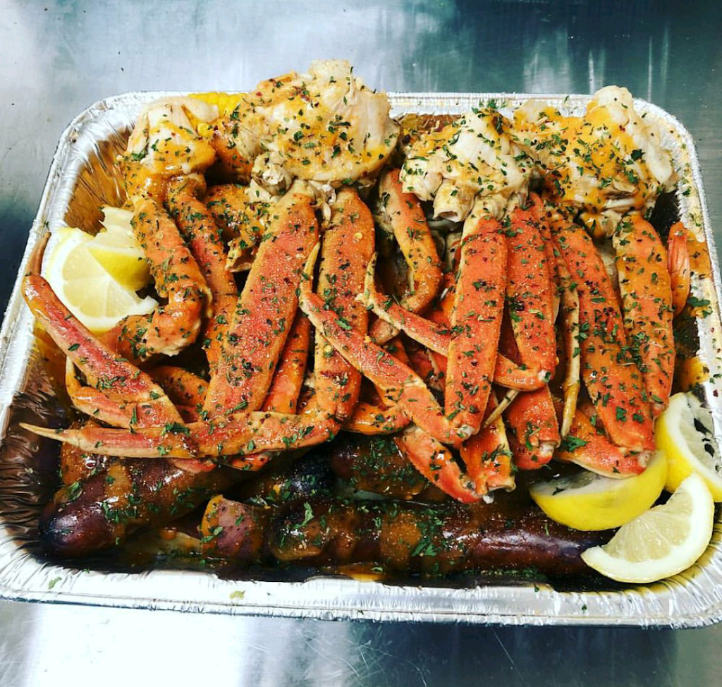 Krab Kingz Memphis | restaurant | 7140 Stage Rd #112, Memphis, TN 38133, USA | 9015524057 OR +1 901-552-4057