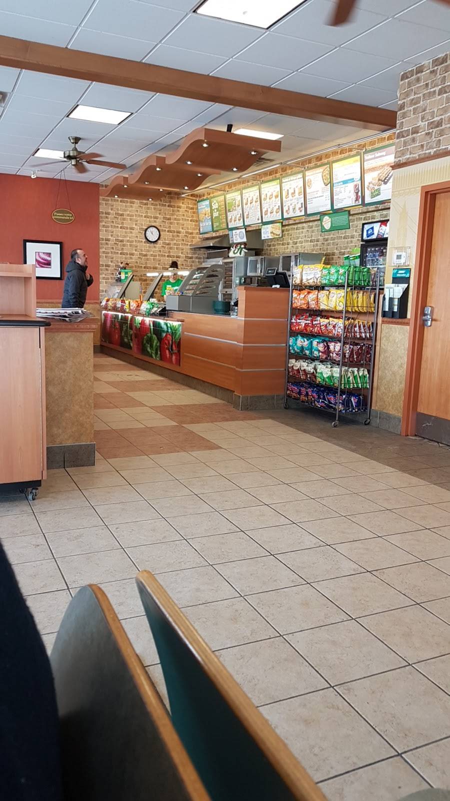 Subway | restaurant | 1950 Chemin du Fer-à-Cheval, Sainte-Julie, QC J3E 2T6, Canada | 4509223320 OR +1 450-922-3320