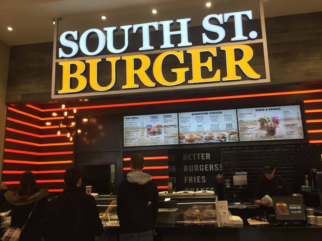South St. Burger | restaurant | 419 King St W FC11, Oshawa, ON L1J 2K5, Canada | 9052400419 OR +1 905-240-0419