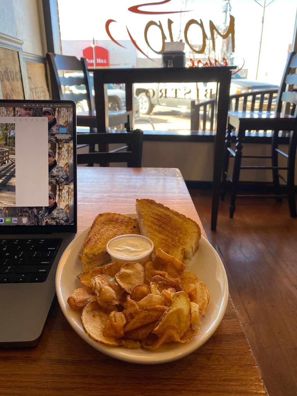 MOJO Espresso & Bistro | cafe | 113 S 4th St, Atwood, KS 67730, USA | 7856269011 OR +1 785-626-9011