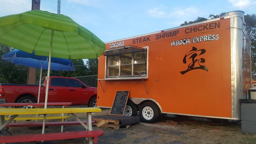 takara hibachi express | restaurant | 1025 Dallas Dr, Denton, TX 76205, USA | 4695313128 OR +1 469-531-3128