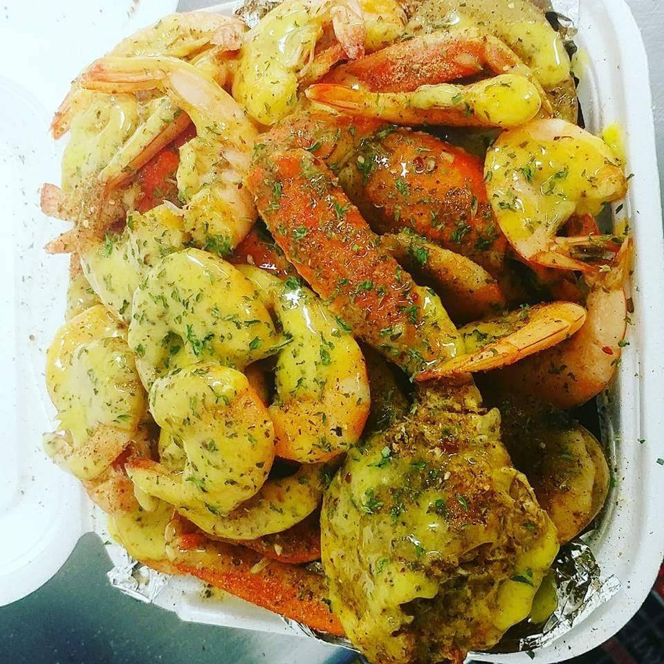 Jamaican Vibez | restaurant | 195 Starpoint Dr, Fayetteville, NC 28303, USA | 9103395467 OR +1 910-339-5467