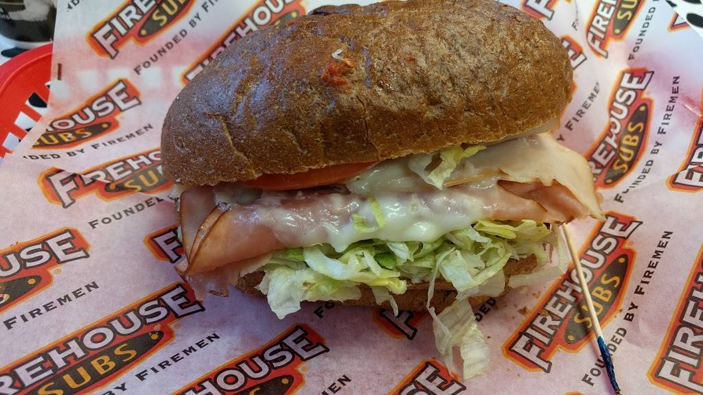 Firehouse Subs | meal delivery | 1979 McDowell Rd #101, Naperville, IL 60563, USA | 3314724377 OR +1 331-472-4377