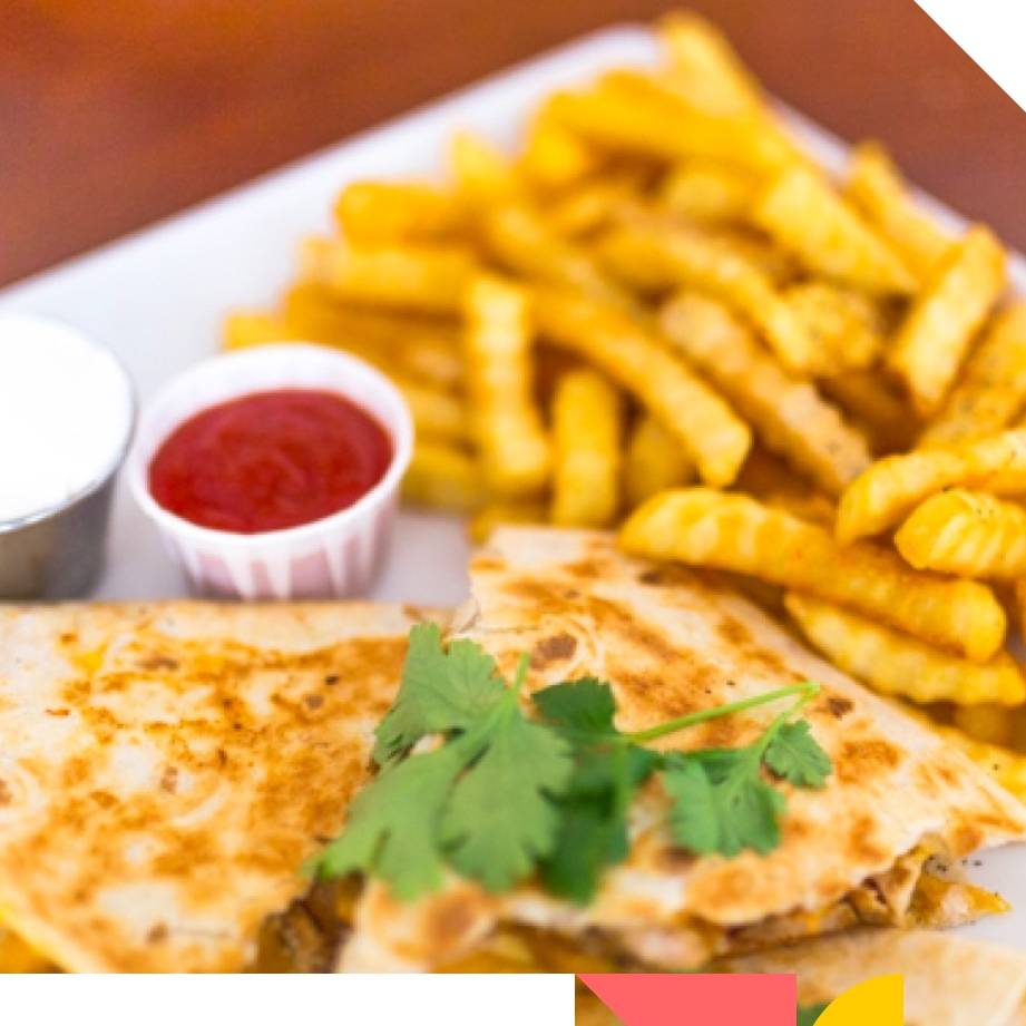 The Kings Bistro (Roaming Food Truck) | restaurant | 3901 41st St N, St. Petersburg, FL 33714, USA | 7276920731 OR +1 727-692-0731