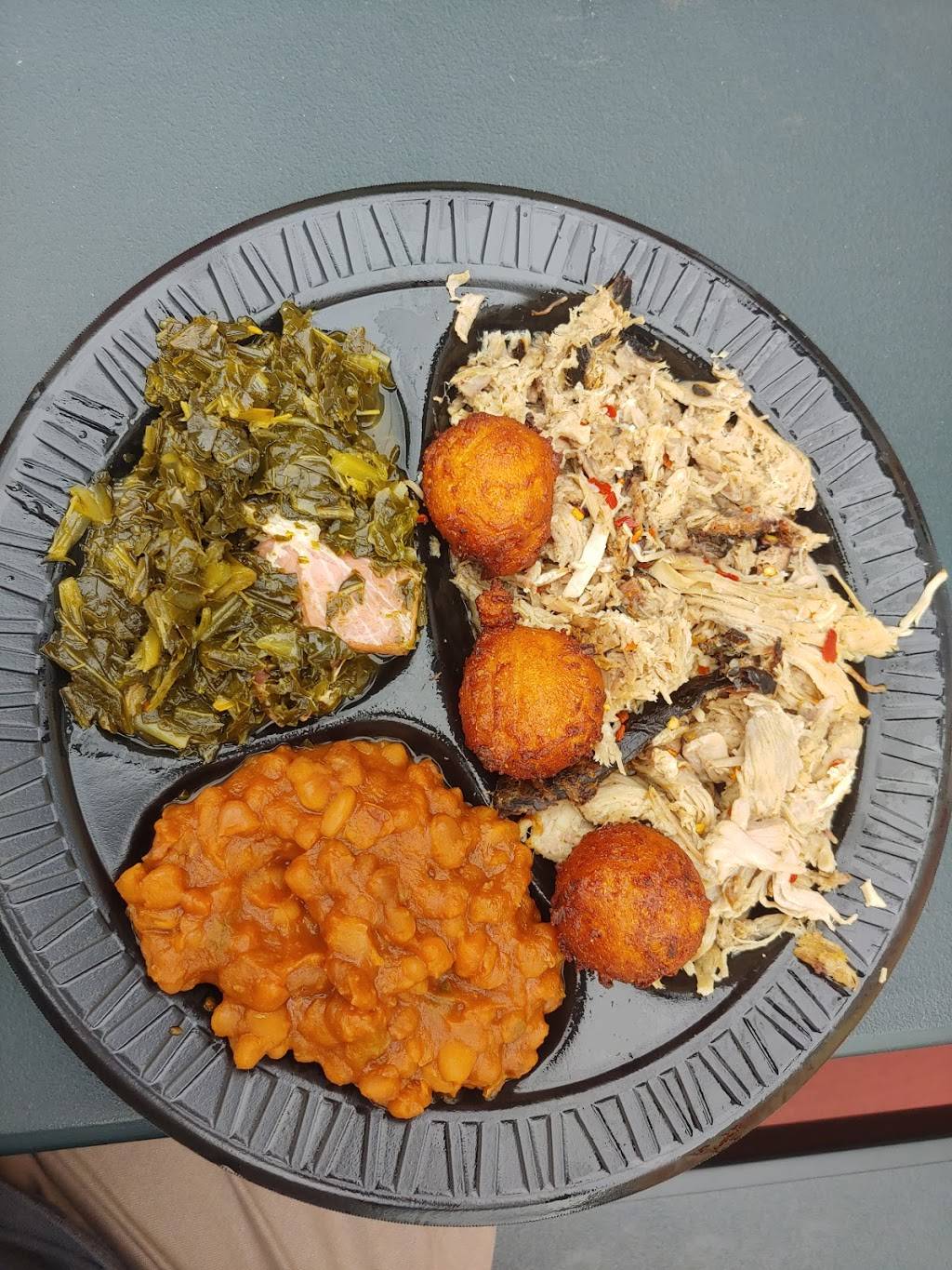 Four Points BBQ | restaurant | E, 5021 Wake Forest Hwy, Durham, NC 27703, USA | 9197972319 OR +1 919-797-2319