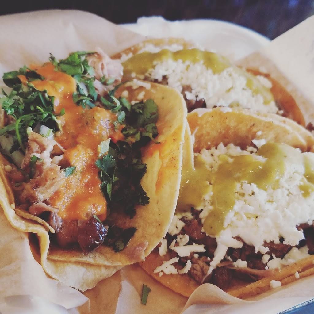 Flash Taco | restaurant | 2247 E 71st St, Chicago, IL 60649, USA | 7736754457 OR +1 773-675-4457