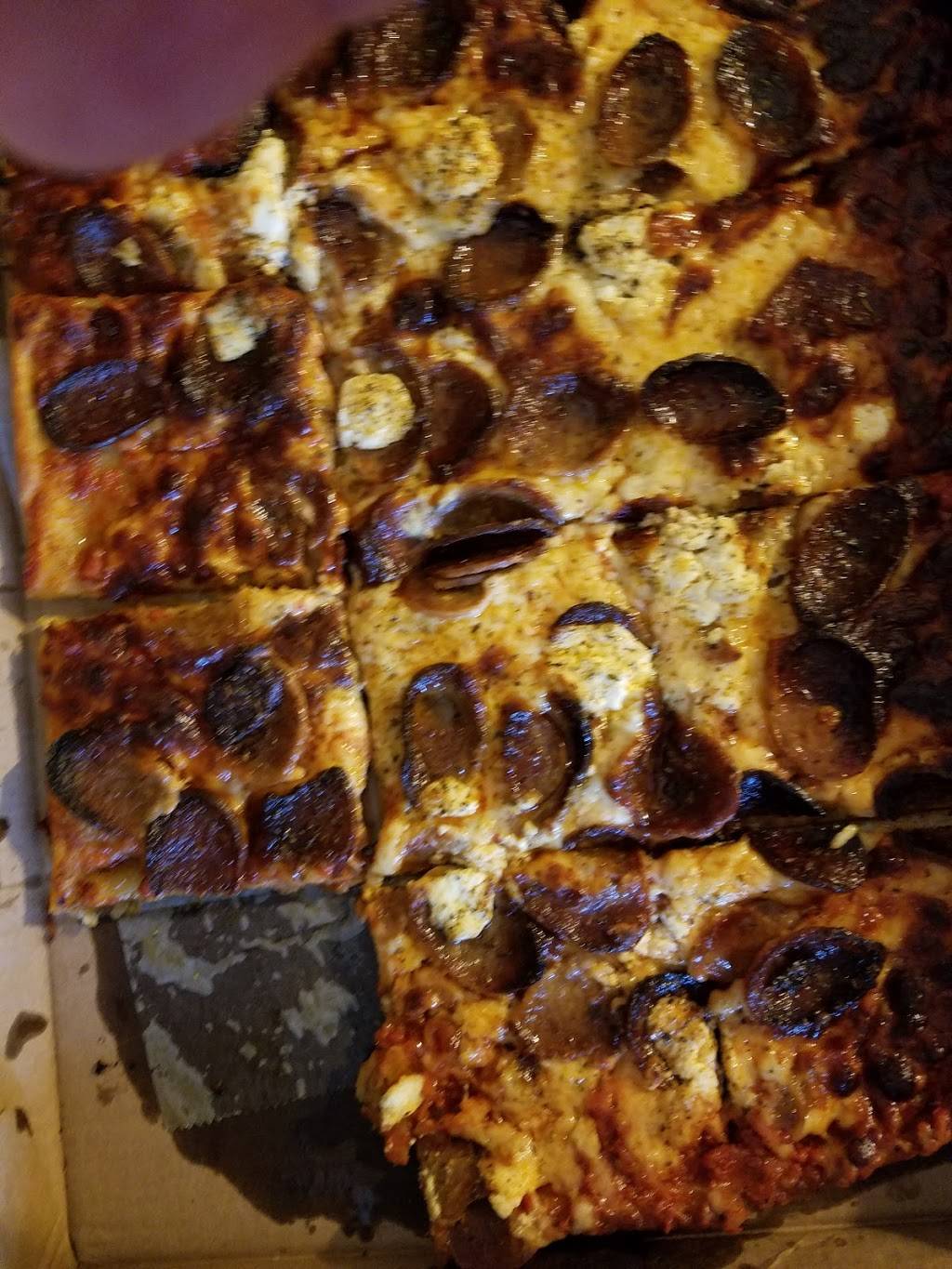 Twin River Pizza | meal delivery | 55 Douglas Pike, Smithfield, RI 02917, USA | 4012319462 OR +1 401-231-9462