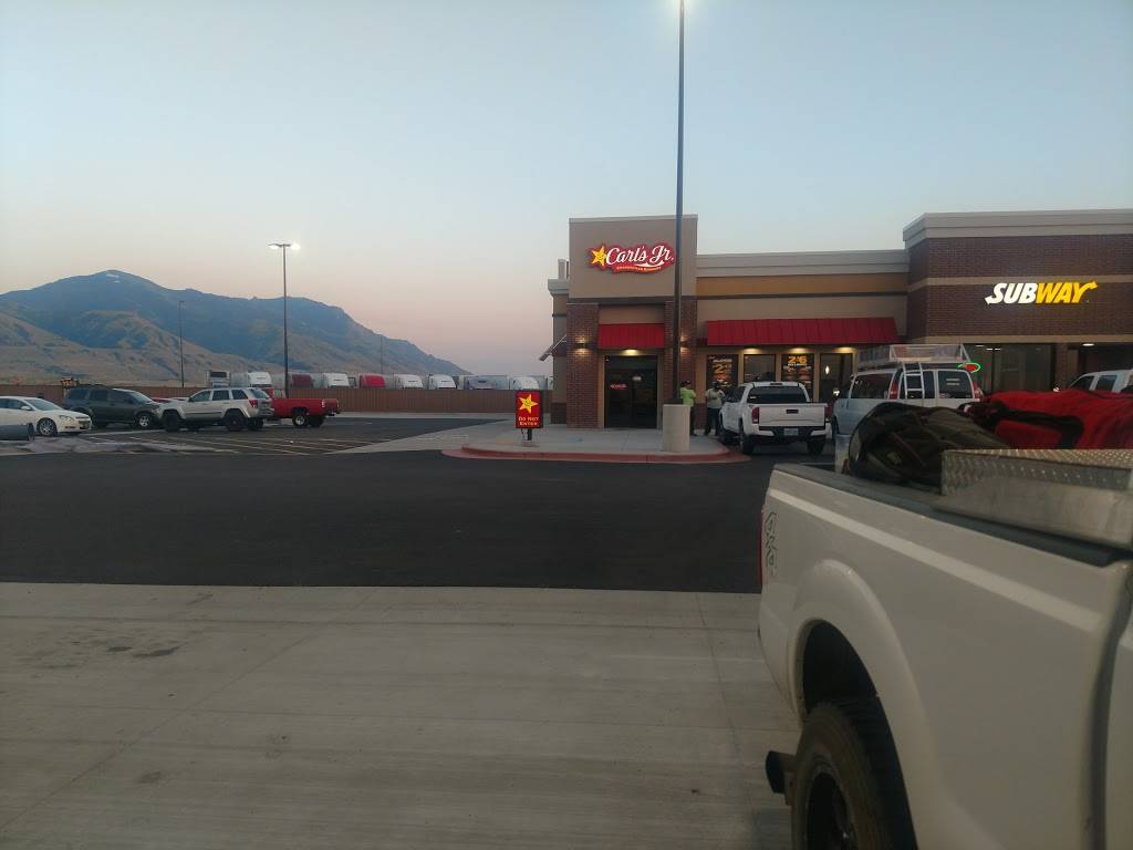 Carls Jr. | restaurant | 20 S 1550 W St, Brigham City, UT 84302, USA | 4357237935 OR +1 435-723-7935