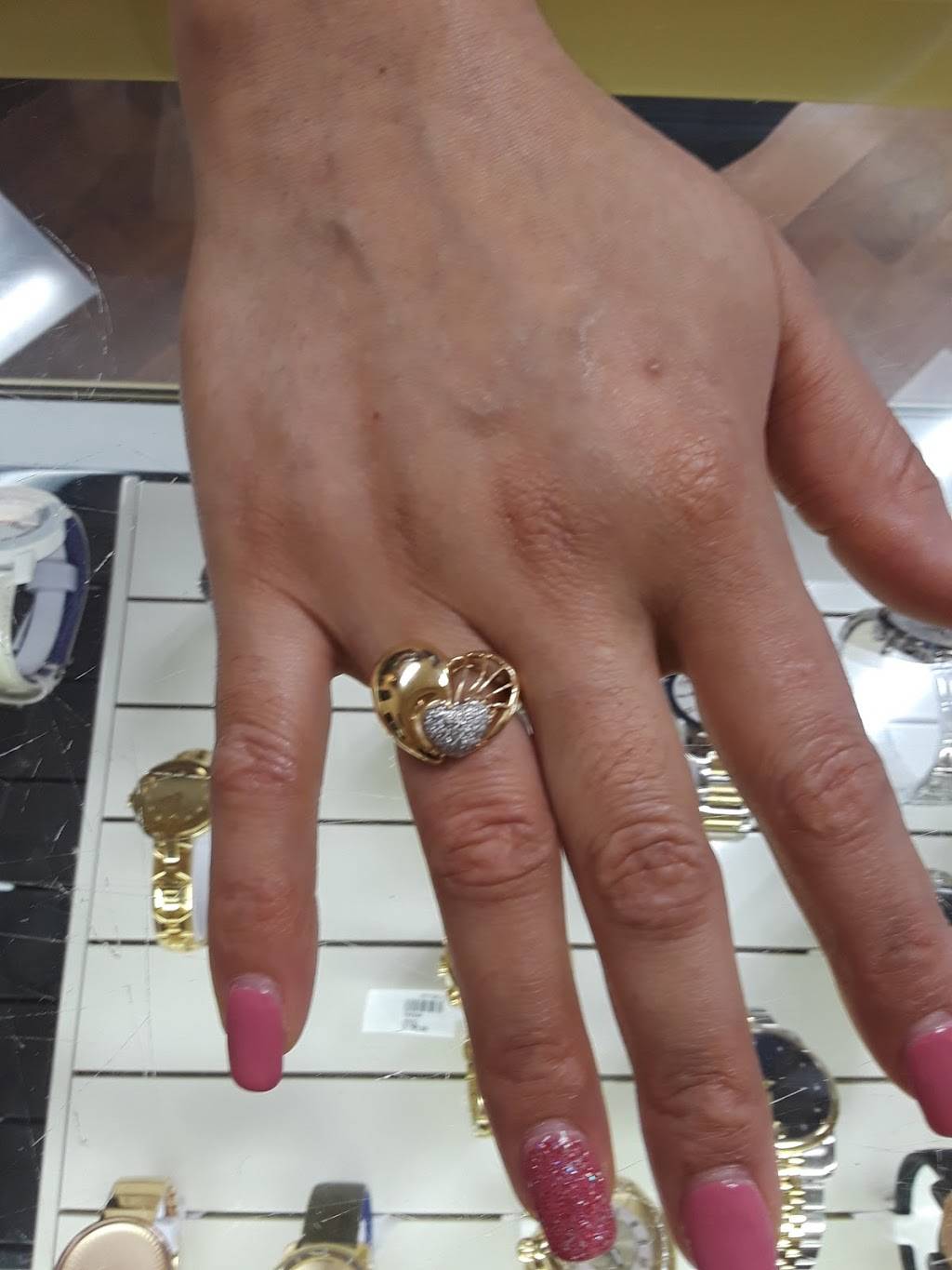 Rincon Macorisano | restaurant | 350 Washington St, Lynn, MA 01902, USA | 7815925823 OR +1 781-592-5823