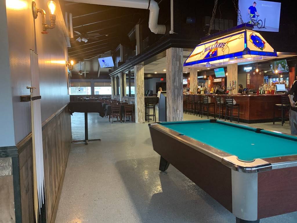 Long Shot Bar and Grill | restaurant | 3720 NY-112, Coram, NY 11727, USA | 6318807666 OR +1 631-880-7666