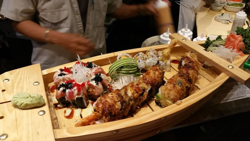 Osaka Sushi & Thai Restaurant | restaurant | 13800 Park Blvd N, Seminole, FL 33776, USA | 7273973885 OR +1 727-397-3885