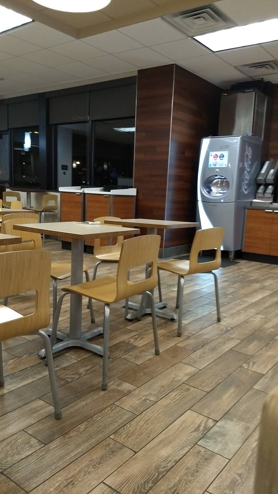 Wendys | restaurant | 4101 E 136th Ave, Thornton, CO 80602, USA | 3032527733 OR +1 303-252-7733