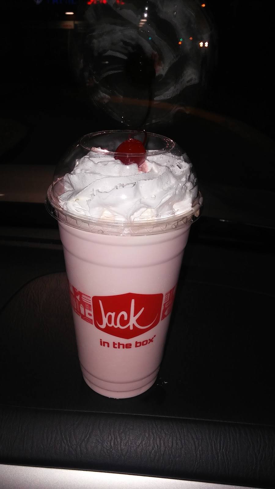 Jack in the Box | restaurant | 1400 N Ben Maddox Way, Visalia, CA 93292, USA | 5597411116 OR +1 559-741-1116