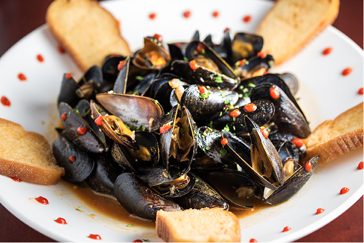 Red Rocks Cafe: Red Stone in Indian Land | restaurant | 9648 Red Stone Drive, Indian Land, South Carolina, SC 29707, USA | 8035473200 OR +1 803-547-3200