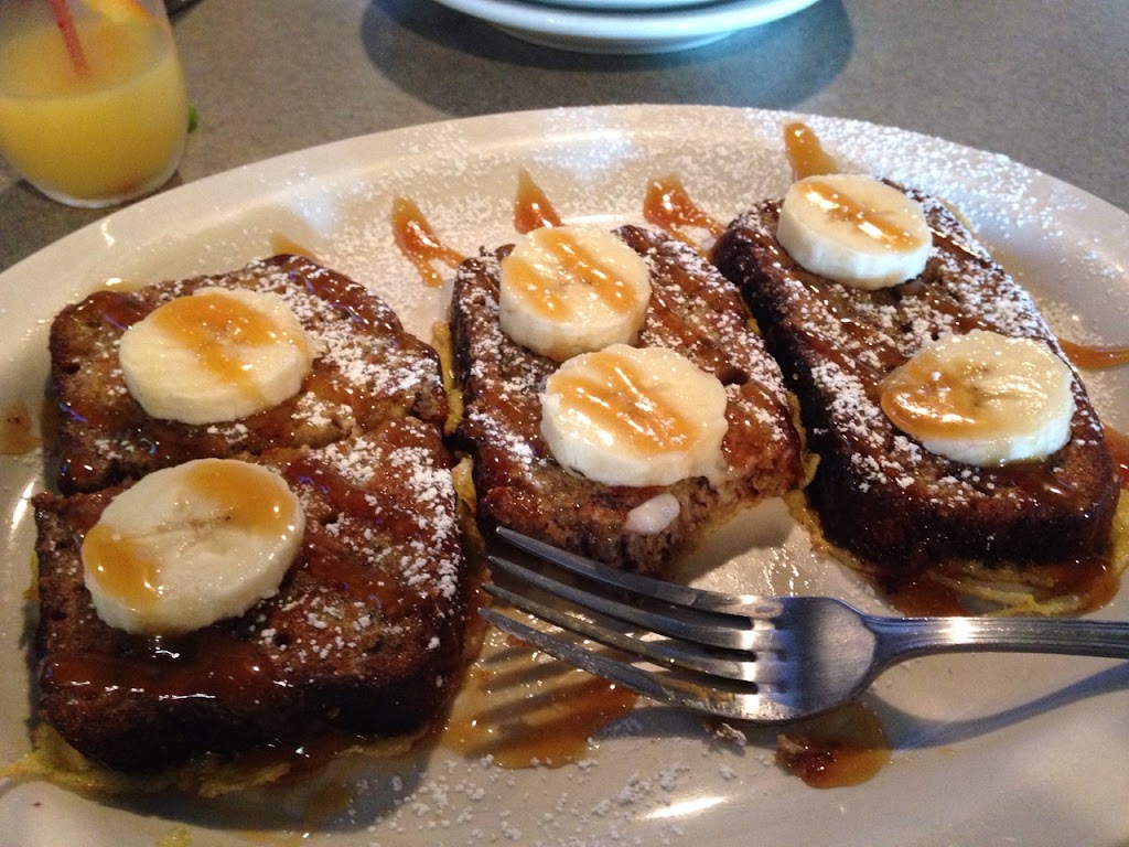 Buddys on the Beach | restaurant | 1223 Lakeview Dr, Lake Odessa, MI 48849, USA | 6163744881 OR +1 616-374-4881