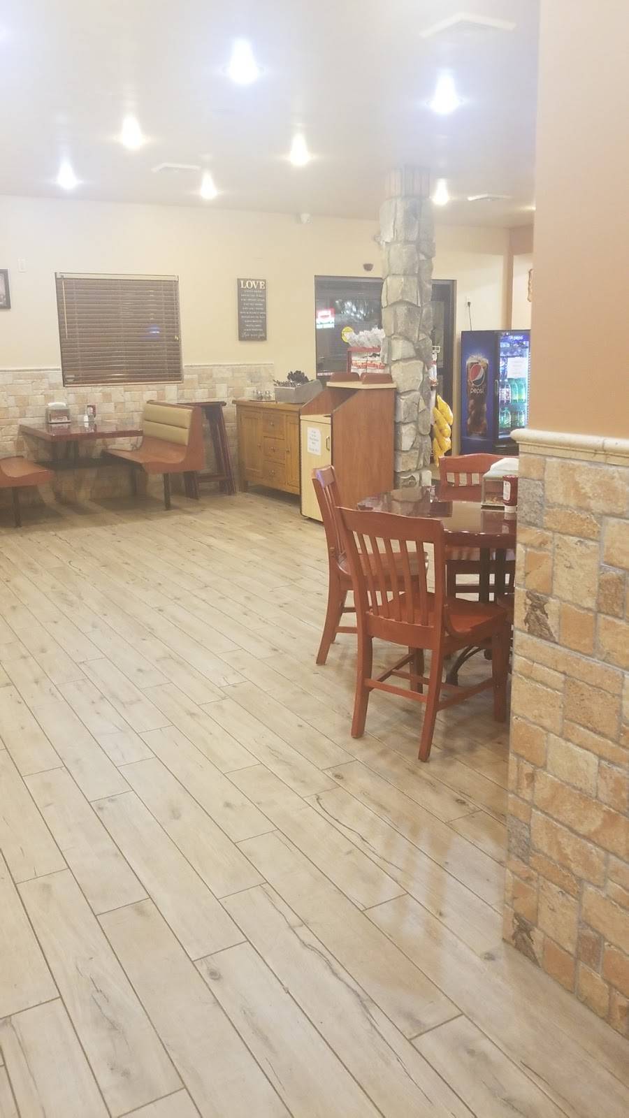 Graziellas Italian Restorante | restaurant | 5 W, E Main St, Plainfield, PA 17081, USA | 7172412800 OR +1 717-241-2800