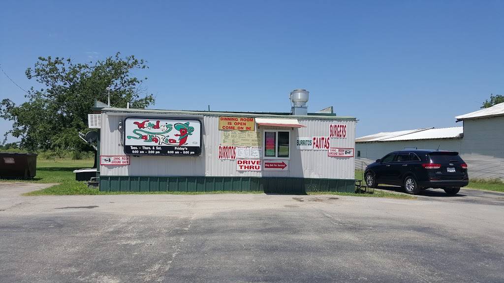 Wendys Salsa Rio | restaurant | 101 TX-174, Rio Vista, TX 76093, USA | 8173732007 OR +1 817-373-2007