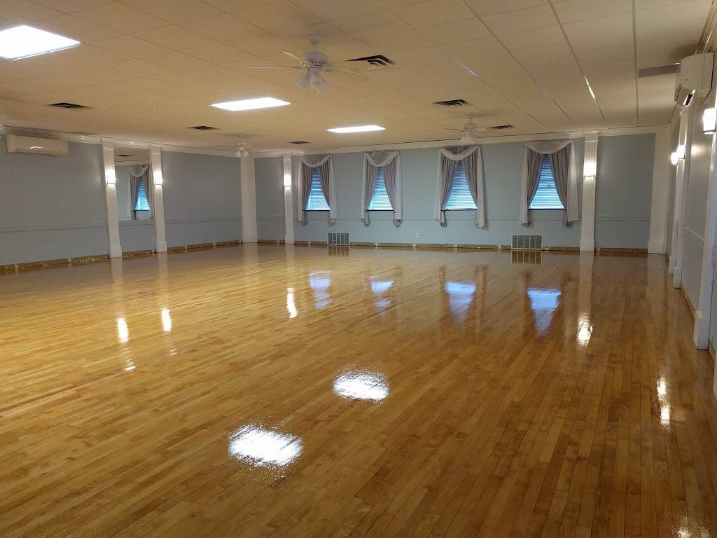 Russian Club Of Shelton | restaurant | 330 Howe Ave, Shelton, CT 06484, USA | 2032311837 OR +1 203-231-1837