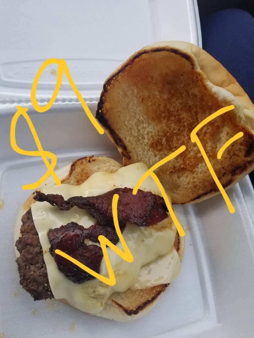 Cheps pizza and burgers | restaurant | 615 N Avenue G, Clifton, TX 76634, USA | 2546754000 OR +1 254-675-4000