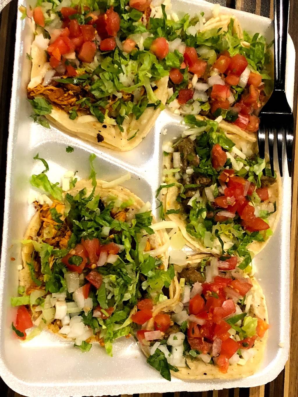 Maskadores taco shop | restaurant | 818 W Broadway Rd, Tempe, AZ 85282, USA | 4809663337 OR +1 480-966-3337