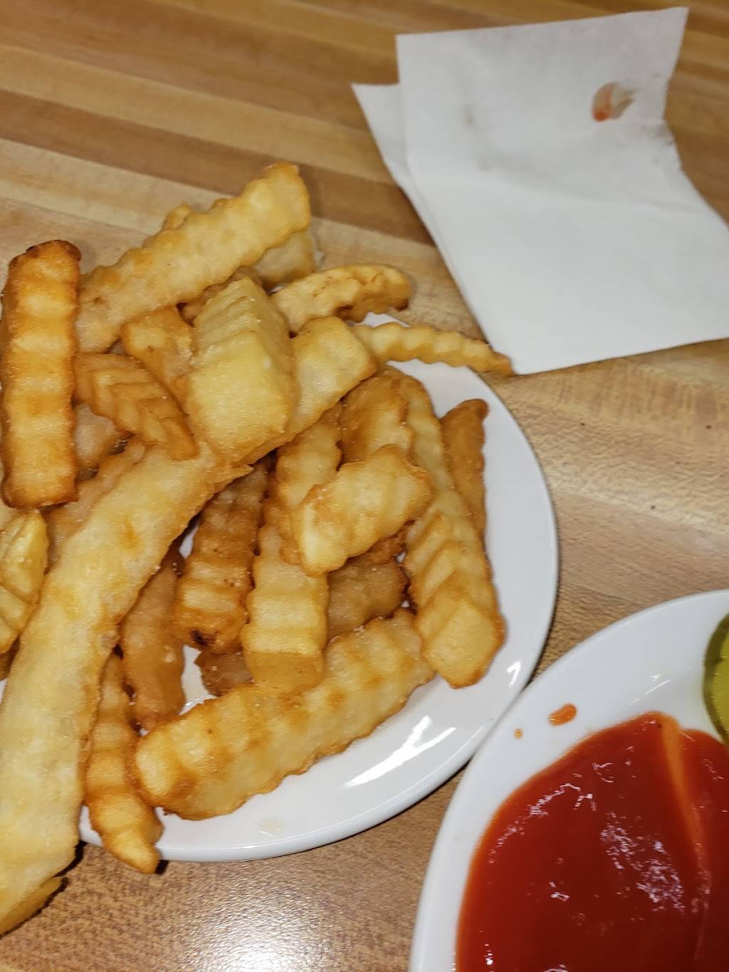 Bates Hamburgers | restaurant | 22291 Middlebelt Rd, Farmington Hills, MI 48336, USA | 2484787350 OR +1 248-478-7350