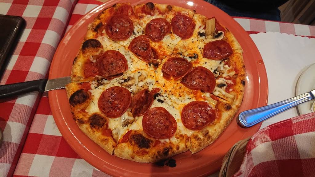 Dinkels & Paulos Restaurants | restaurant | 44 Bridge St E, Belleville, ON K8N 1L6, Canada | 6139662556 OR +1 613-966-2556