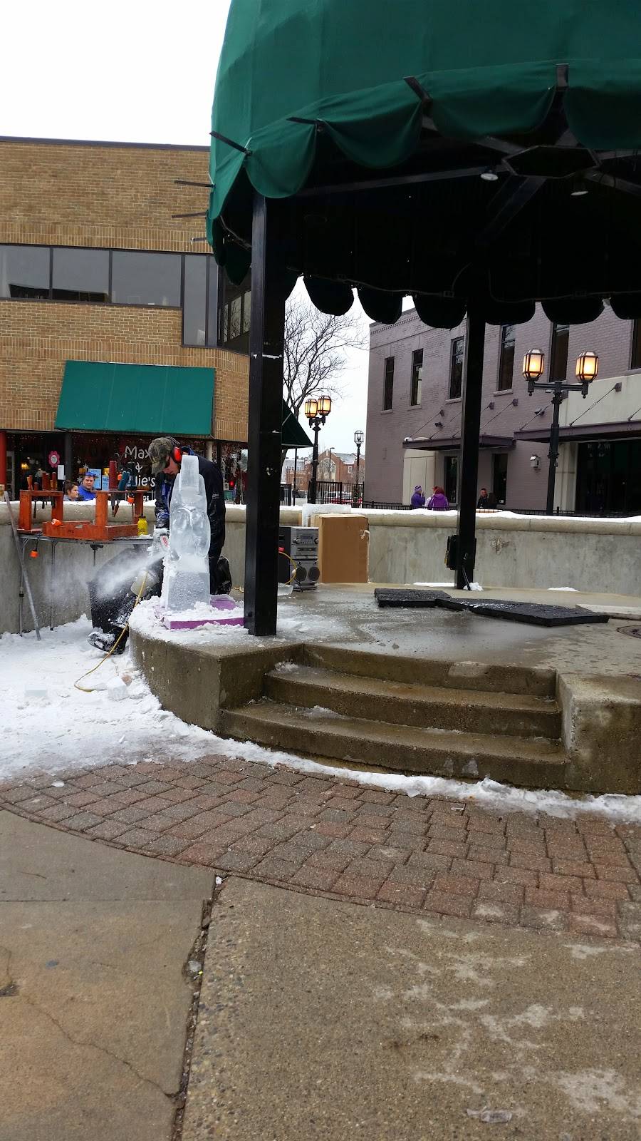 Abbibo Dining & Spirits | restaurant | 76 Macomb Pl, Mt Clemens, MI 48043, USA | 5869541700 OR +1 586-954-1700