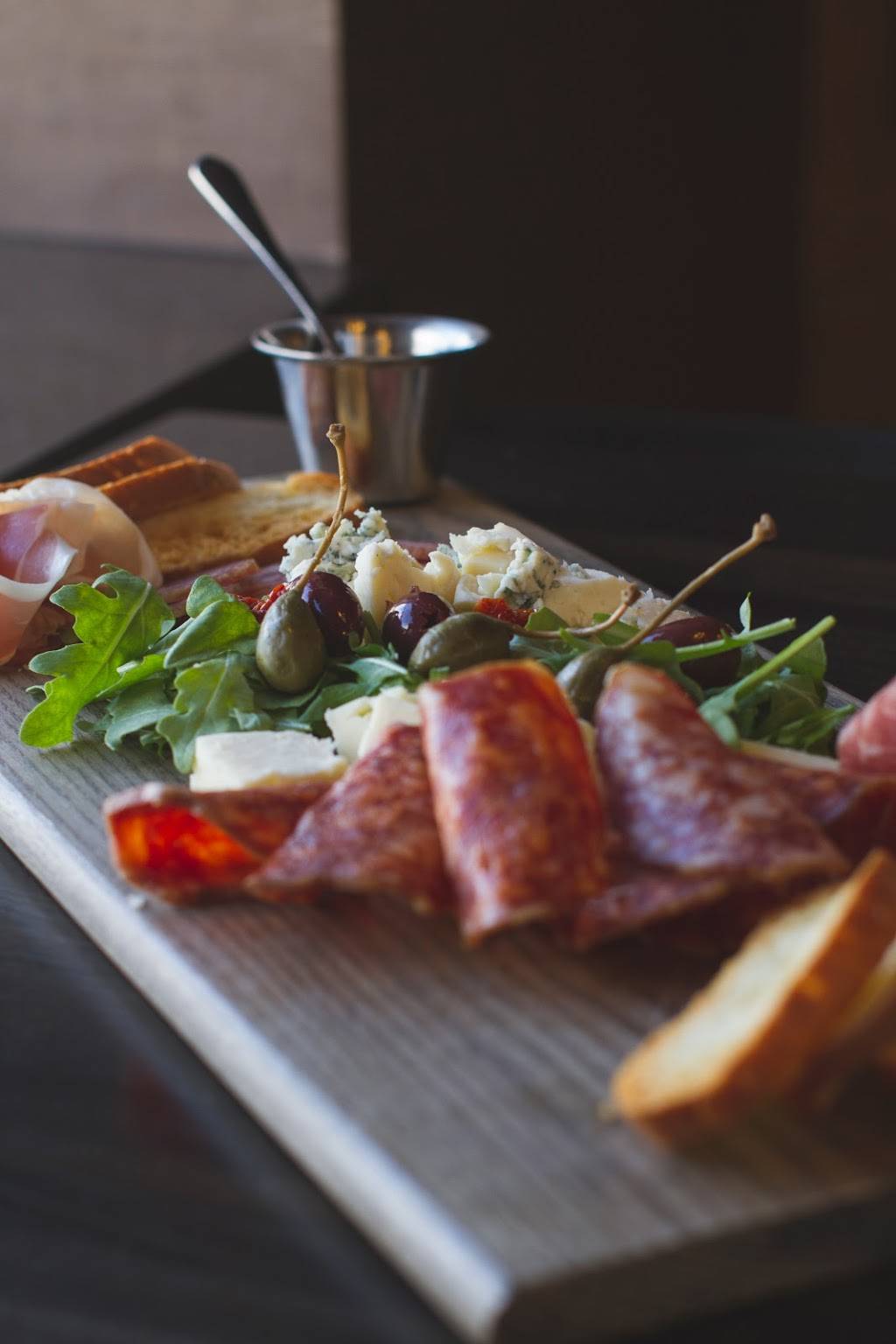 Italian Pizza Kitchen Roselle | meal delivery | 55 E Irving Park Rd, Roselle, IL 60172, USA | 6305821900 OR +1 630-582-1900