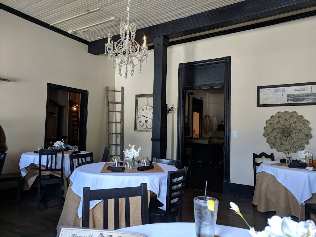 Le Bistro | restaurant | 955 Canton St, Roswell, GA 30075, USA | 7706452629 OR +1 770-645-2629