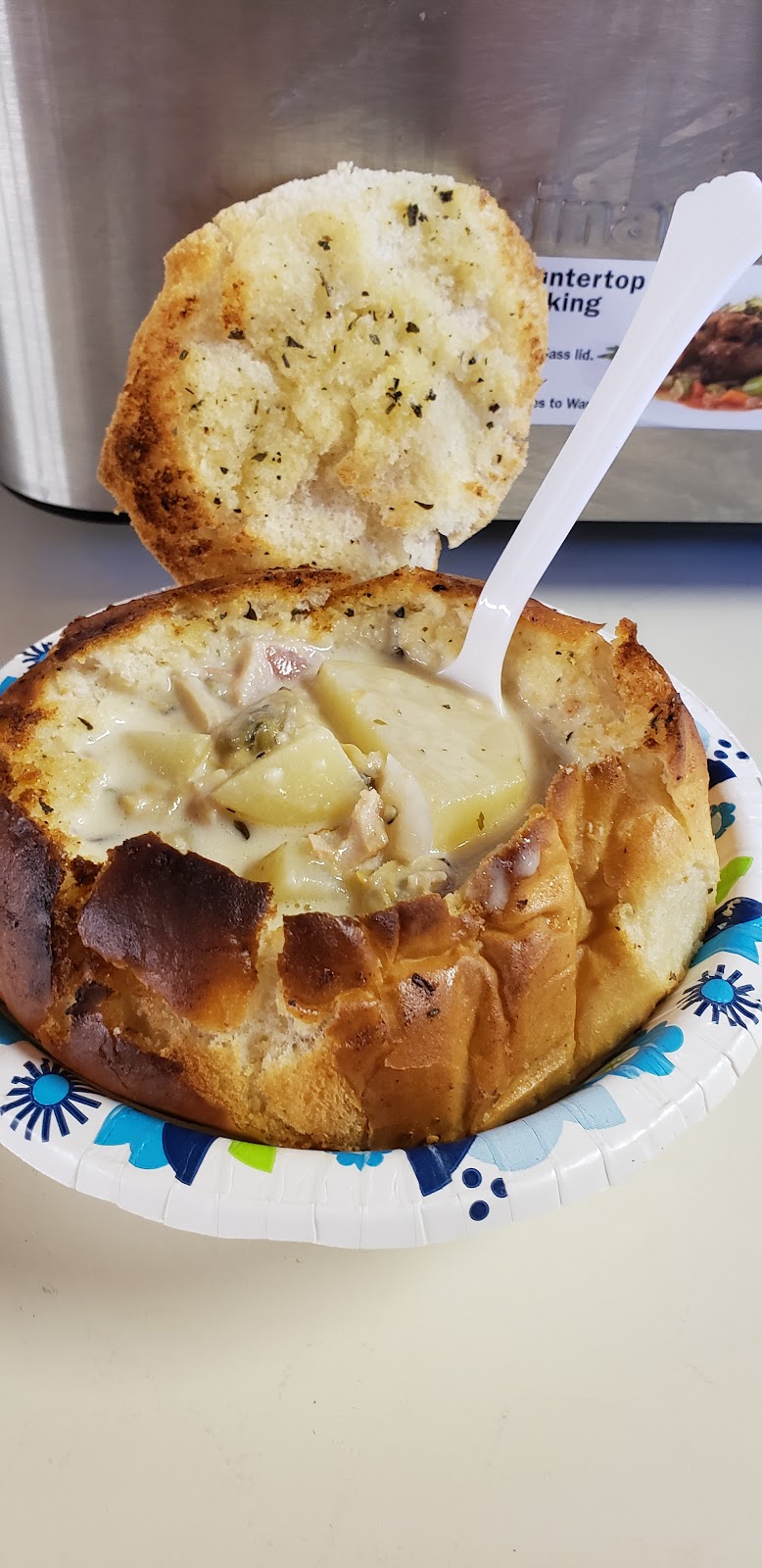 Creekside Cafe and Country Market | restaurant | 22095 CA-128, Winters, CA 95694, USA | 5307950248 OR +1 530-795-0248