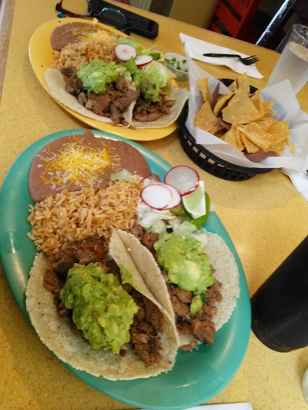 Panchos | restaurant | 3440 Geary Blvd, San Francisco, CA 94118, USA | 4153878226 OR +1 415-387-8226