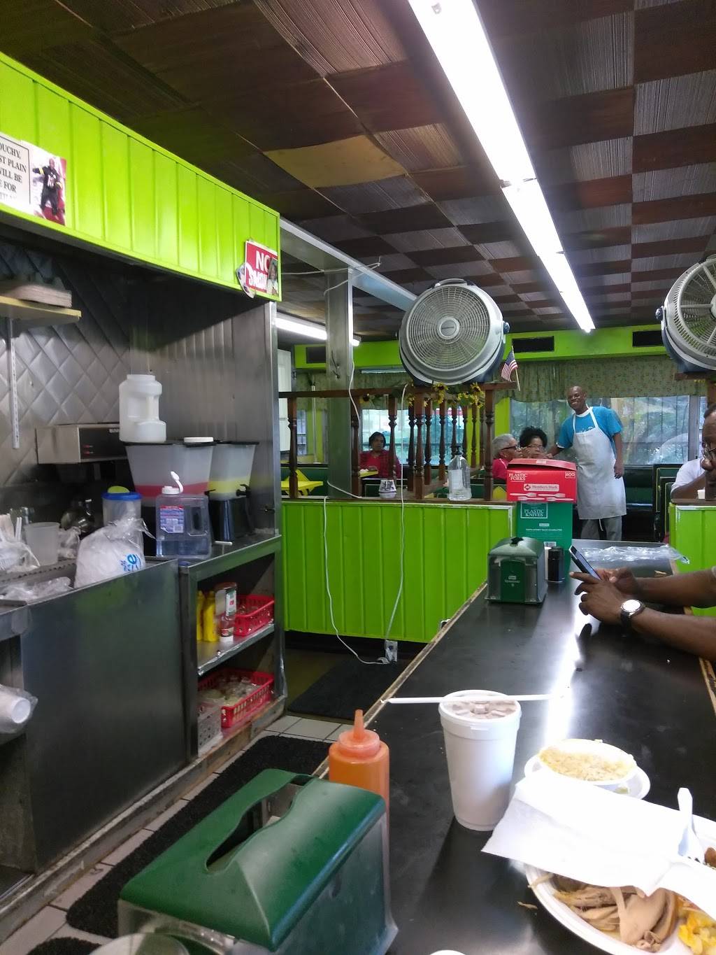 Angies Diner Inc. | restaurant | 3658 Beatties Ford Rd, Charlotte, NC 28216, USA | 7043943411 OR +1 704-394-3411