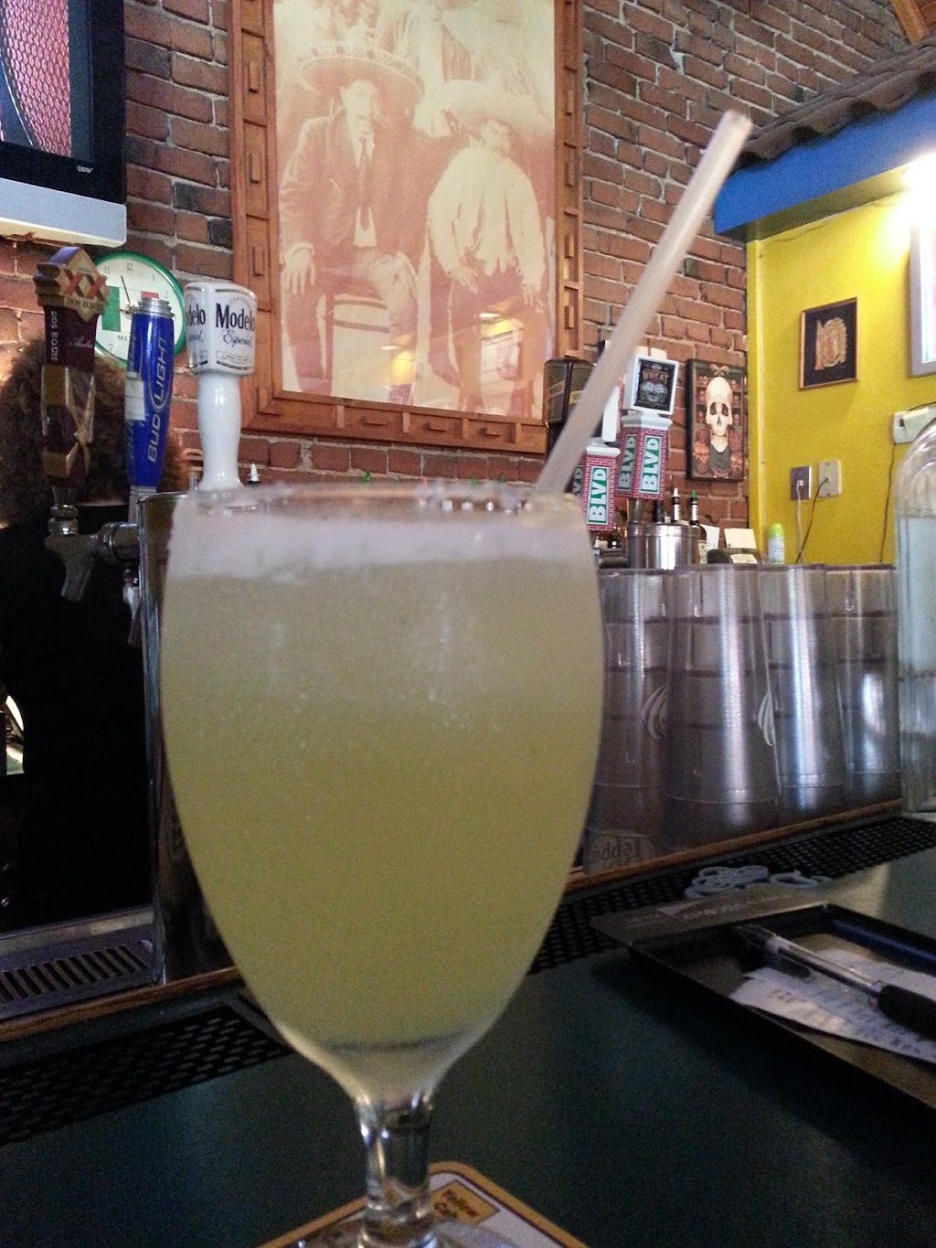 La Fonda El Taquito | restaurant | 800 Southwest Blvd, Kansas City, MO 64108, USA | 8164711675 OR +1 816-471-1675