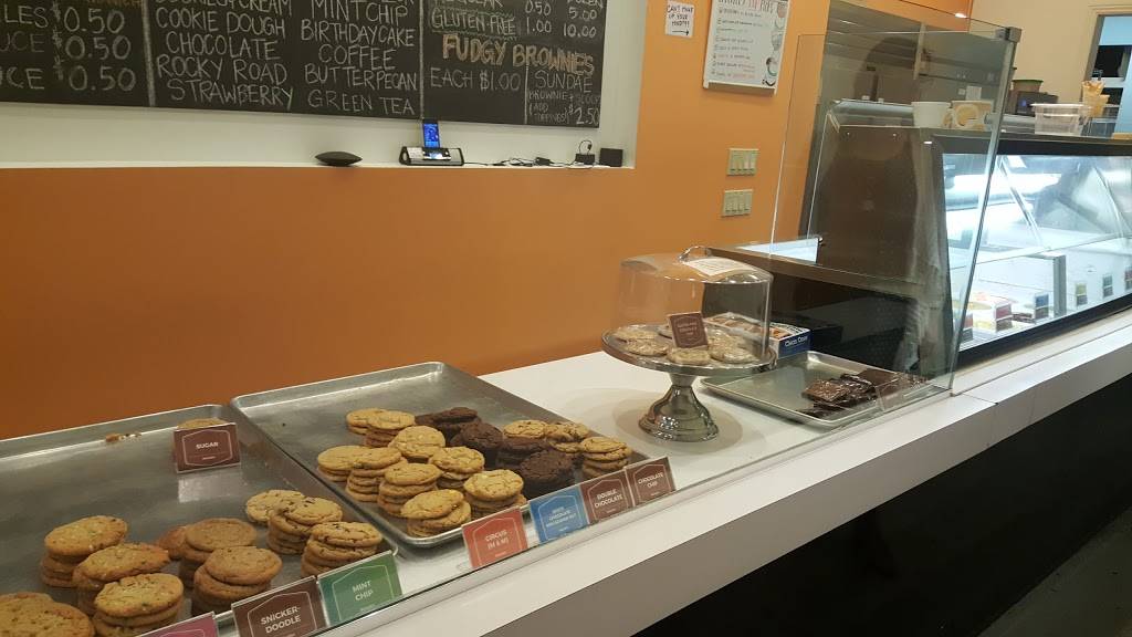 slickables ice cream sandwich | restaurant | 1223 University Ave #100, Riverside, CA 92507, USA | 4804094591 OR +1 480-409-4591