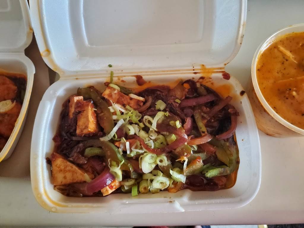Curry-Out Clovis | restaurant | 1600 Willow Ave, Clovis, CA 93612, USA | 5597703333 OR +1 559-770-3333