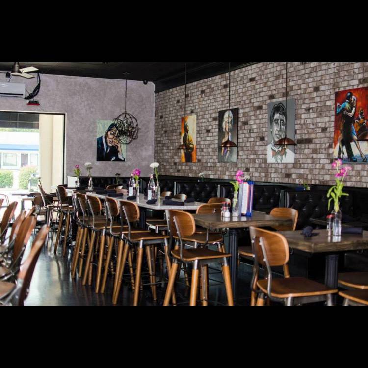 Crave Italian Oven & Bar | restaurant | 5998, 5900 N Kings Hwy, Myrtle Beach, SC 29577, USA | 8432130500 OR +1 843-213-0500