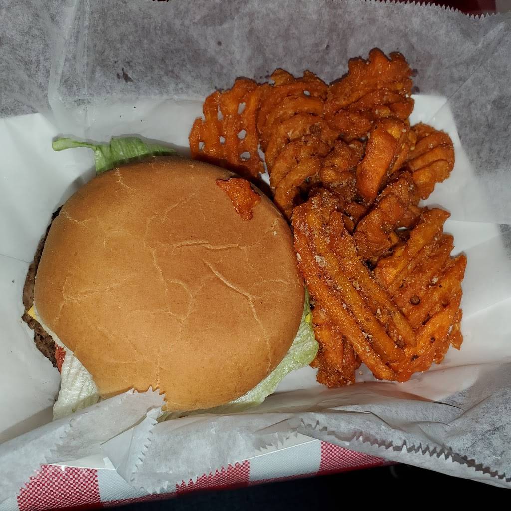 Mr Jesses | restaurant | 21182 Bells Hwy, Lodge, SC 29082, USA | 8438662414 OR +1 843-866-2414