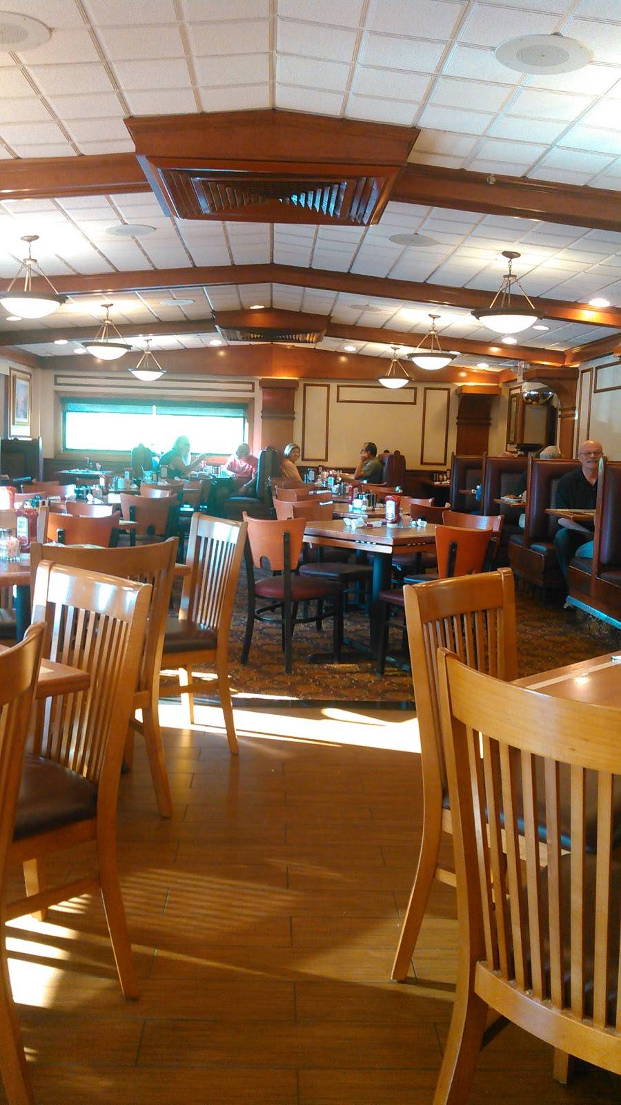 Park Place Diner & Restaurant | restaurant | 2270 N Reading Rd, Denver, PA 17517, USA | 7173362210 OR +1 717-336-2210