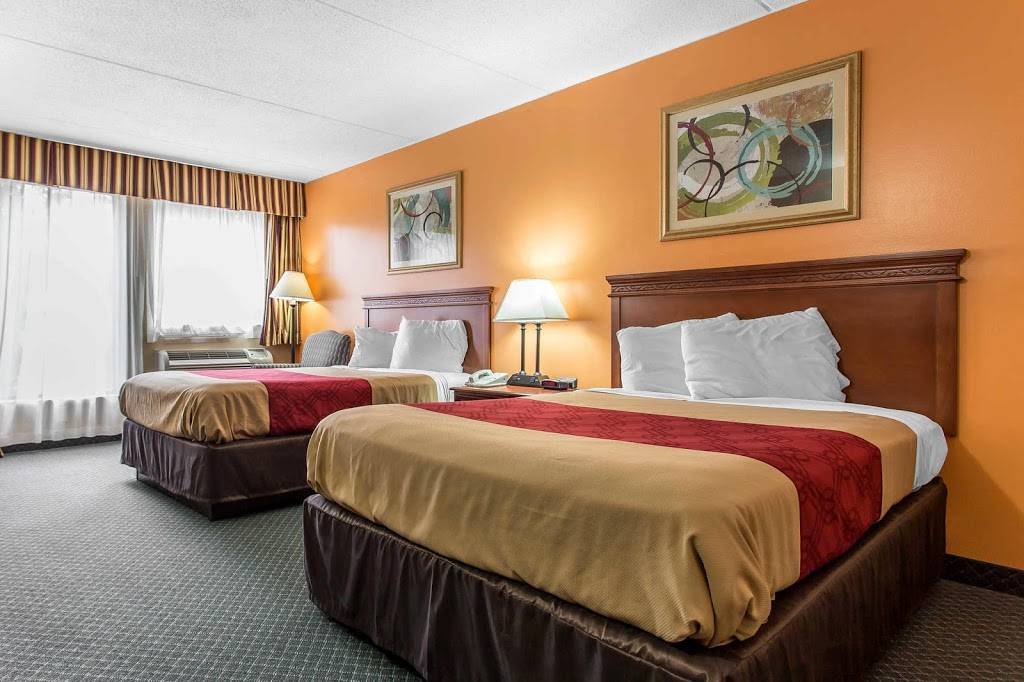 Econo Lodge & Suites | restaurant | 408 W Morganton Rd, Southern Pines, NC 28387, USA | 9106922063 OR +1 910-692-2063